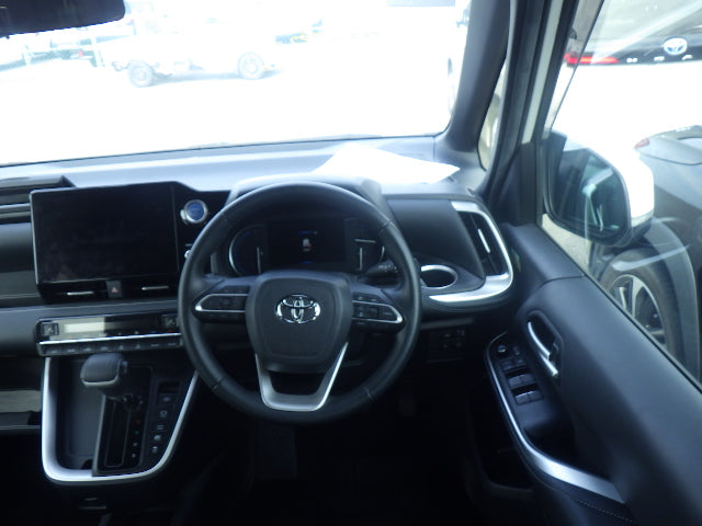 Toyota Noah HV 2022 - Pearl