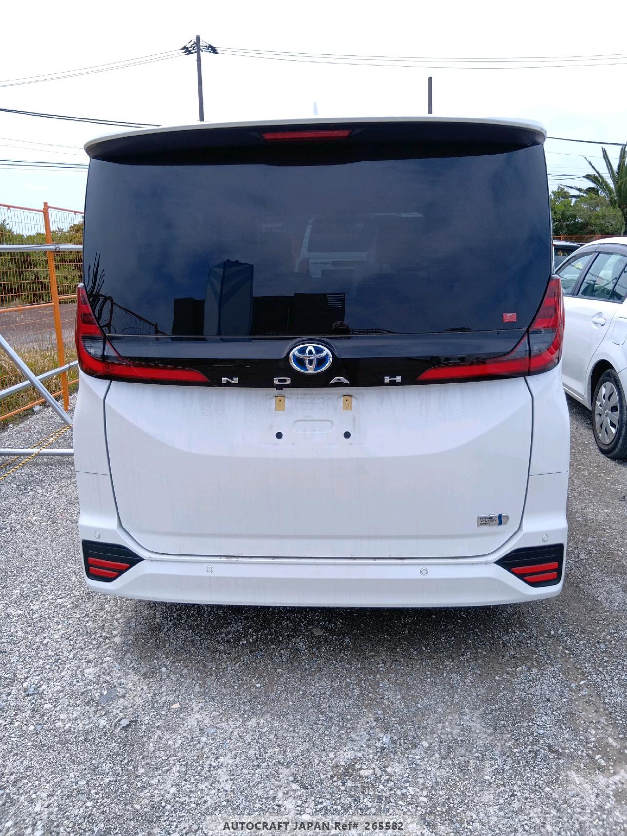 Toyota Noah HV 2023 - Pearl