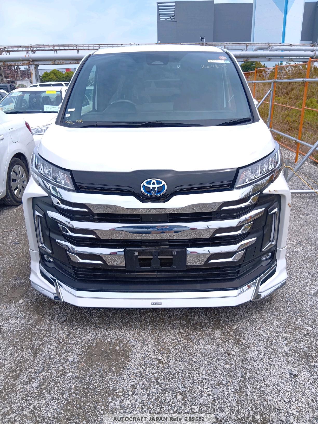 Toyota Noah HV 2023 - Pearl