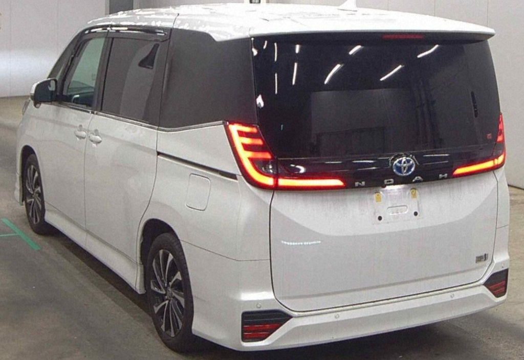 Toyota Noah HV 2023 - Pearl