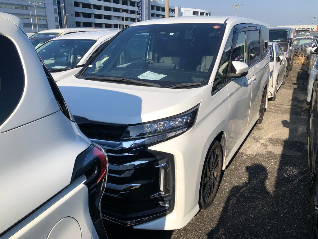 Toyota Noah HV 2023 - Pearl