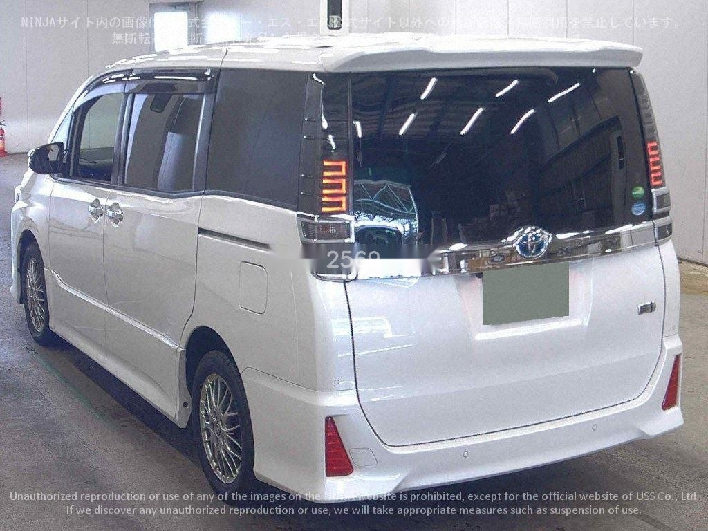 Toyota Voxy HV 2020 - Pearl